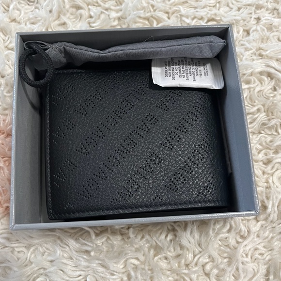 BALENCIAGA Perforated Logo Leather Bifold Wallet - Picture 4 of 8